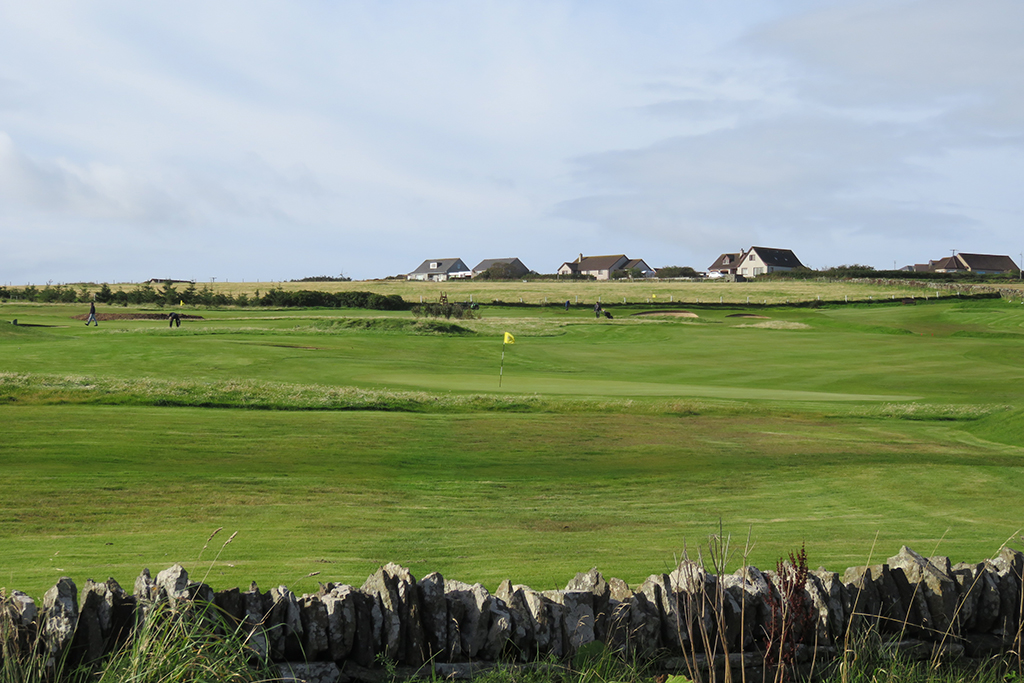 ORKNEY GOLF CLUB: KIRKWALL, ORKNEY ISLANDS, SCOTLAND